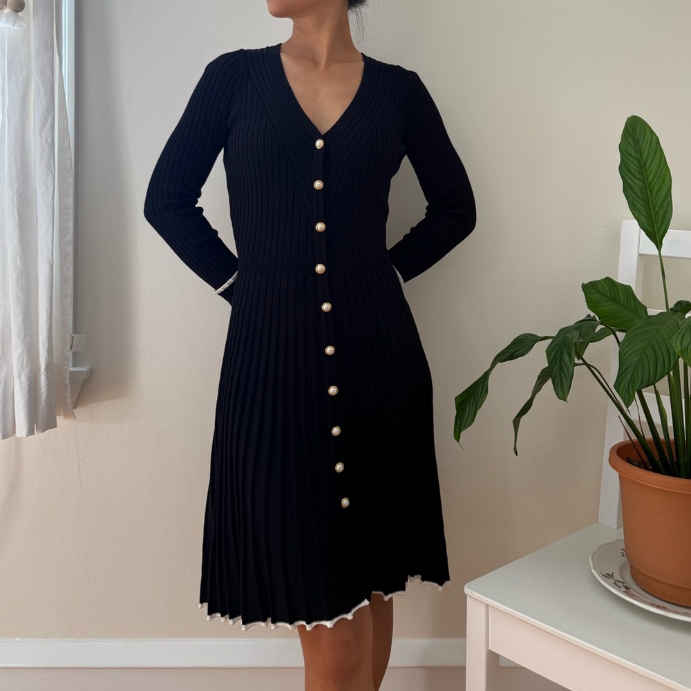 Taylor Ribbed Pearl Button Down Fit And Flare Long Sleeve Knit Dress Size XS